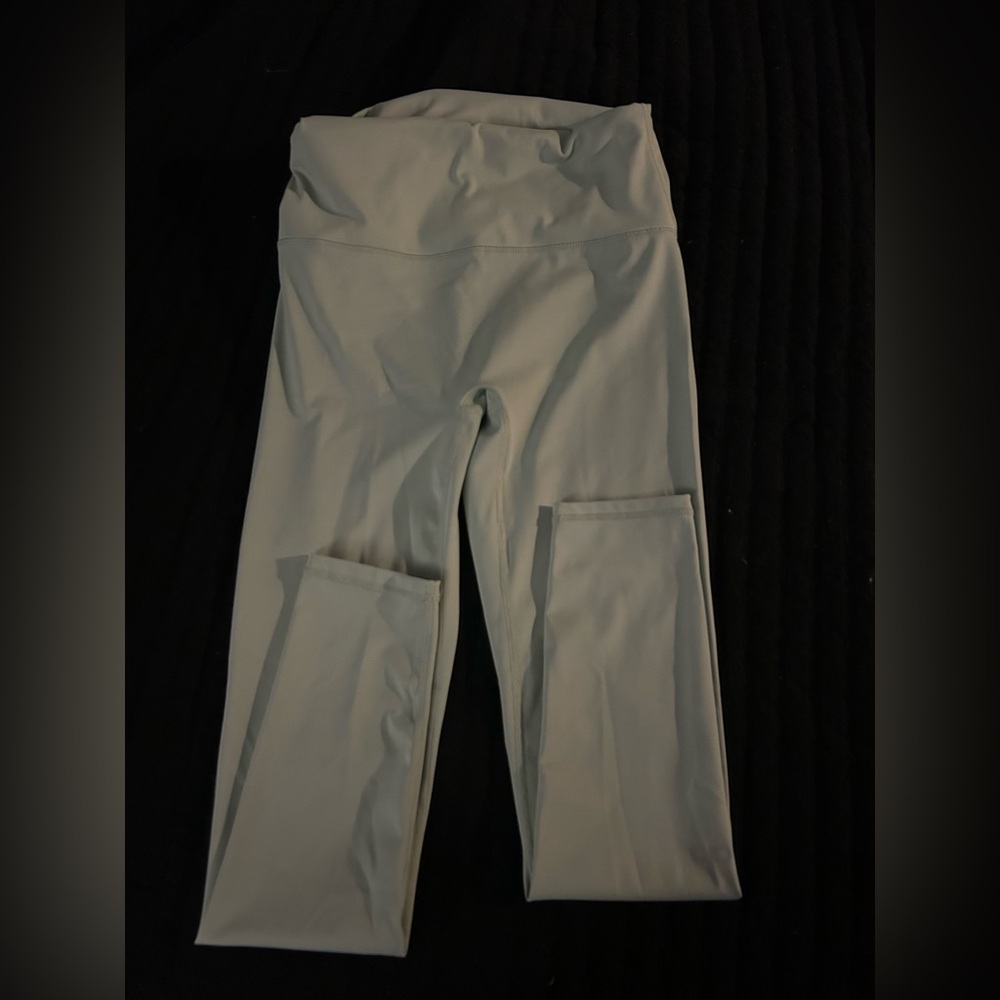 Green ALO leggings